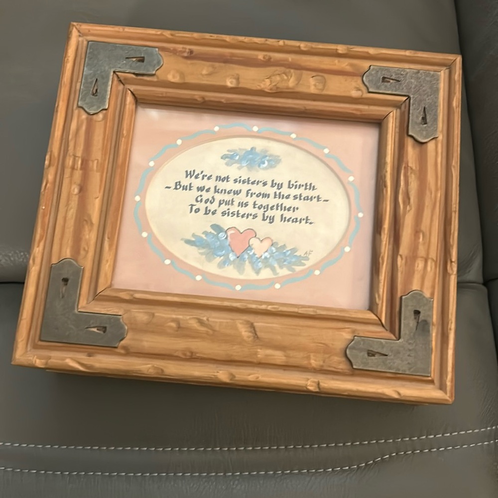 Wooden jewelry box